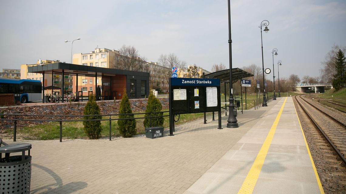 Zamość: Parking, przystanek kolejowy i autobusowy w jednym miejscu [zdjęcia]
