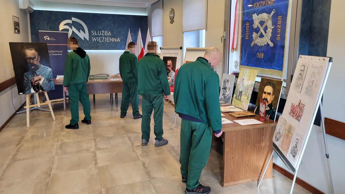 Zamość. Piłsudski malowany, haftowany, wyklejany. Kto wygrał plastyczny konkurs w więzieniu? Zamość. Piłsudski malowany, haftowany, wyklejany. Kto wygrał plastyczny konkurs w więzieniu?