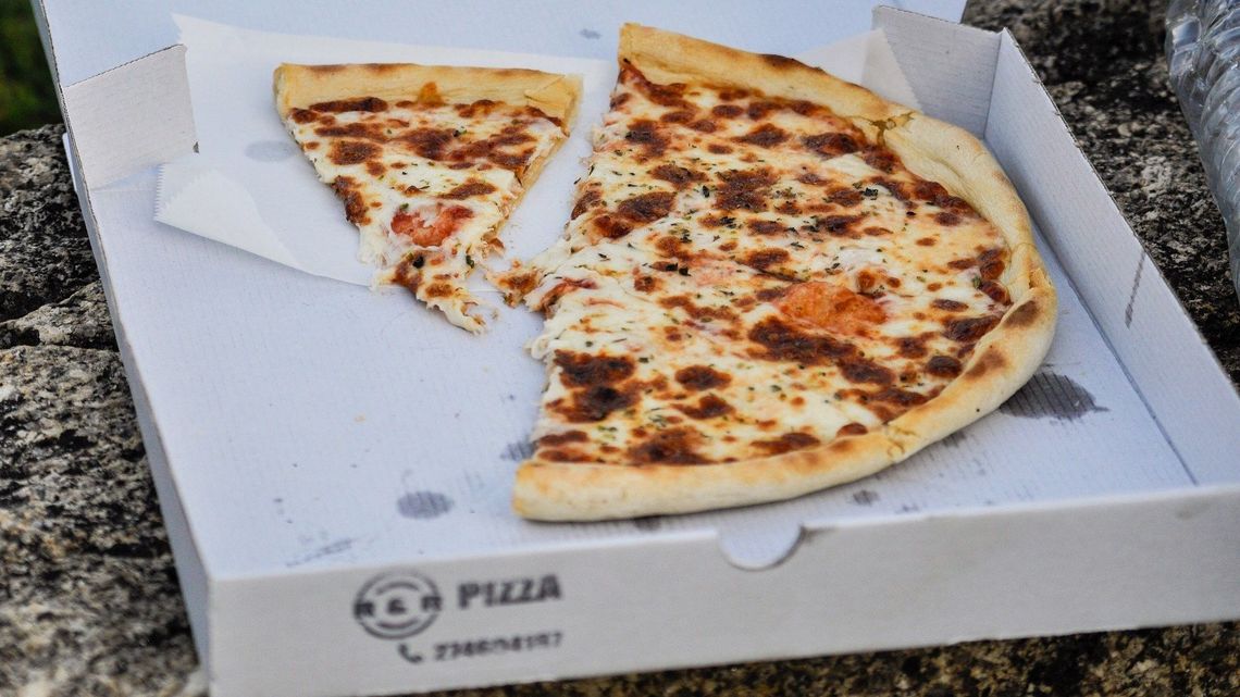 Zamość: Pobił dostawcę i ukradł pizzę