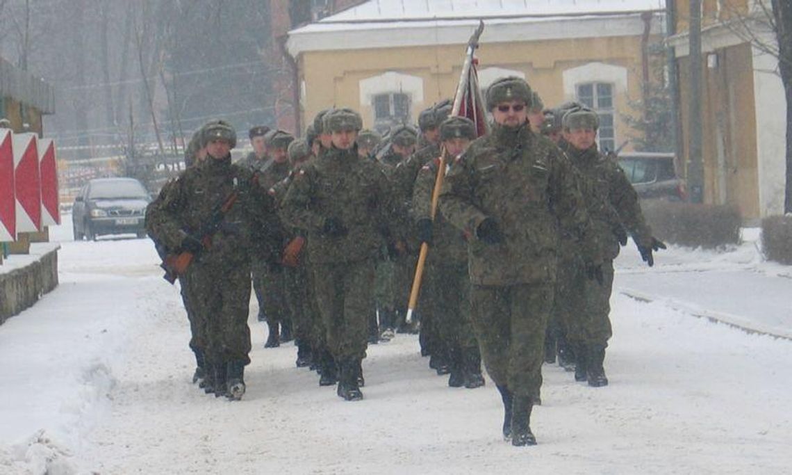 Zamość: Żołnierze wyszli z koszar