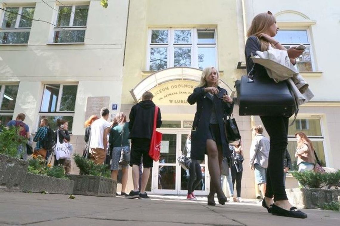 Zamoy ma 100. urodziny i szuka absolwentów Zamoy ma 100. urodziny i szuka absolwentów