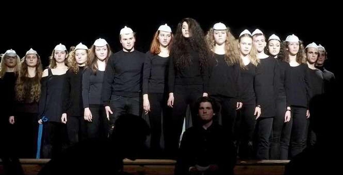 Zamoy: Uczniowie urządzili święto teatru 