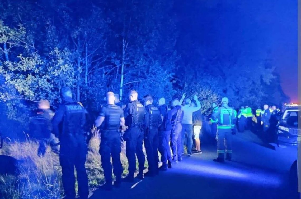 Zapadał zmrok, szukało go ponad 200 osób. Zaginionego seniora spod Chełma odnalazł dron Zaginiony senior Stańków