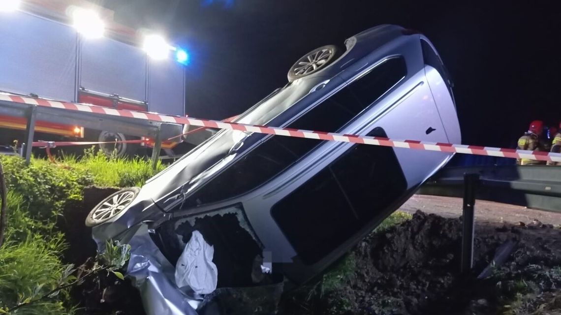 "Zaparkował" w rowie, bo miał 1,5 promila 