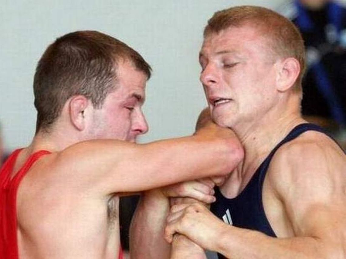 Zapasy: Łoś złotym medalistą mistrzostw Polski, Krawczyk siódma na świecie