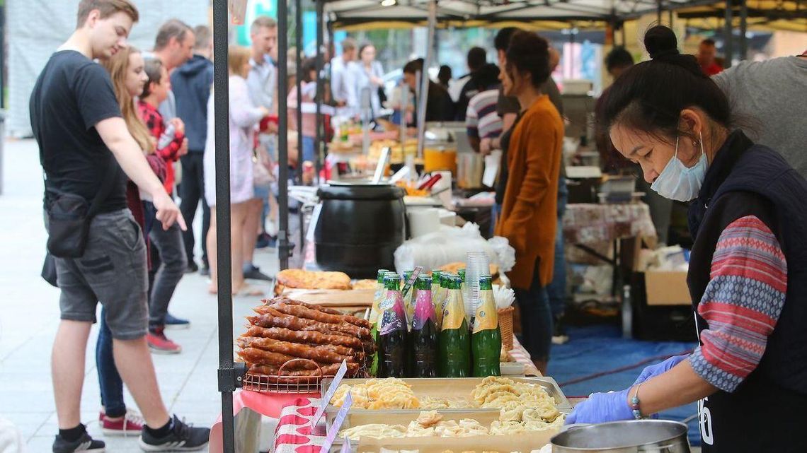 Zapiekane, pieczone, faszerowane mięsem, owocami. Festiwal pierogów w Lublinie [zdjęcia]