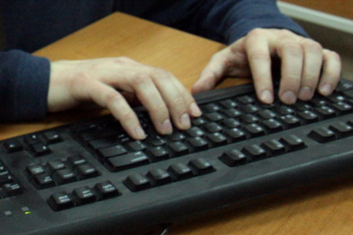 Zapłacił za wyposażenie postaci w grze. Oszustwo