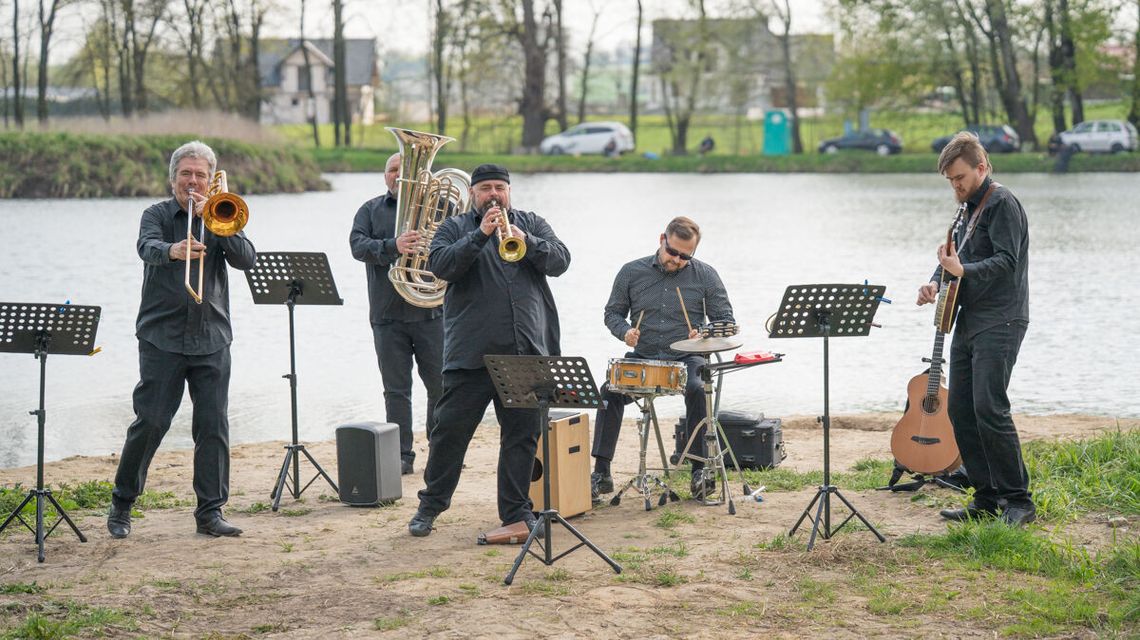 Zapraszają na Dętą Majówkę. W parku zagrają orkiestry Zapraszają na Dętą Majówkę. W parku zagrają orkiestry