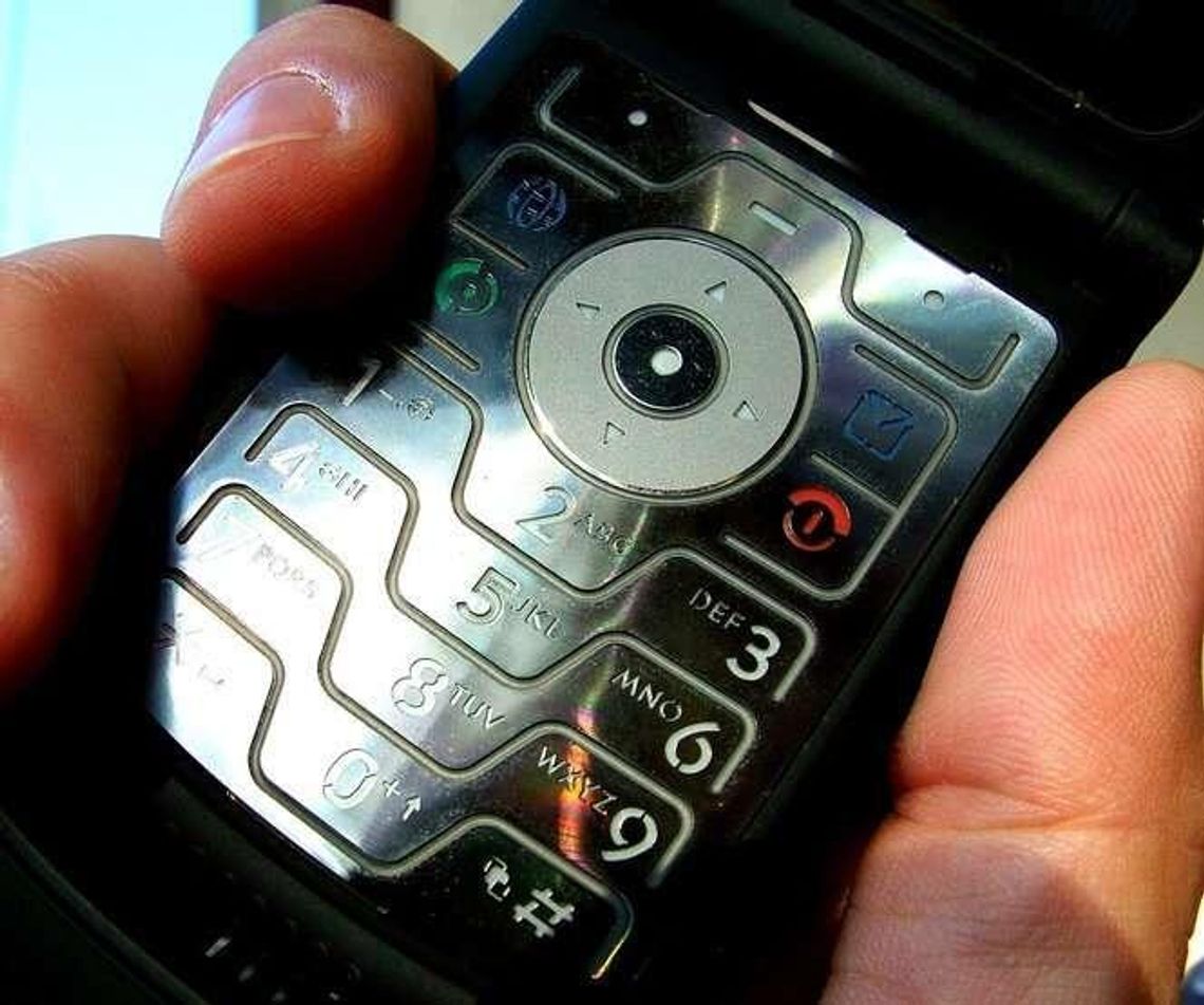 Zarzuty za SMSy do posła PiS Zarzuty za SMSy do posła PiS