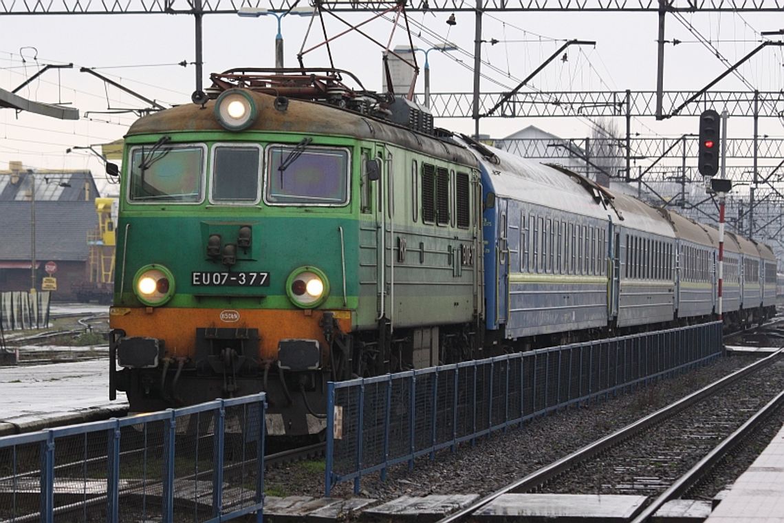 Zasnął w pociągu. Stracił 12 tys. złotych