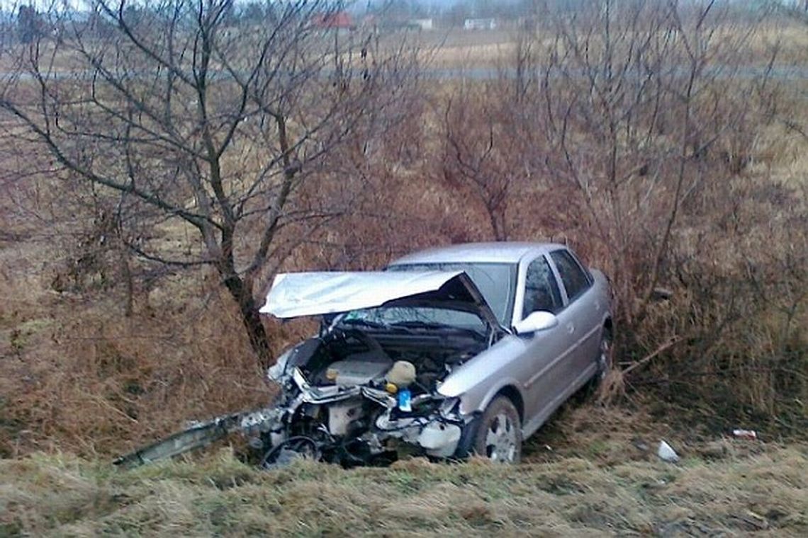 Zawada: Kierowca wypadł z wiaduktu. Miał 2,5 promila 