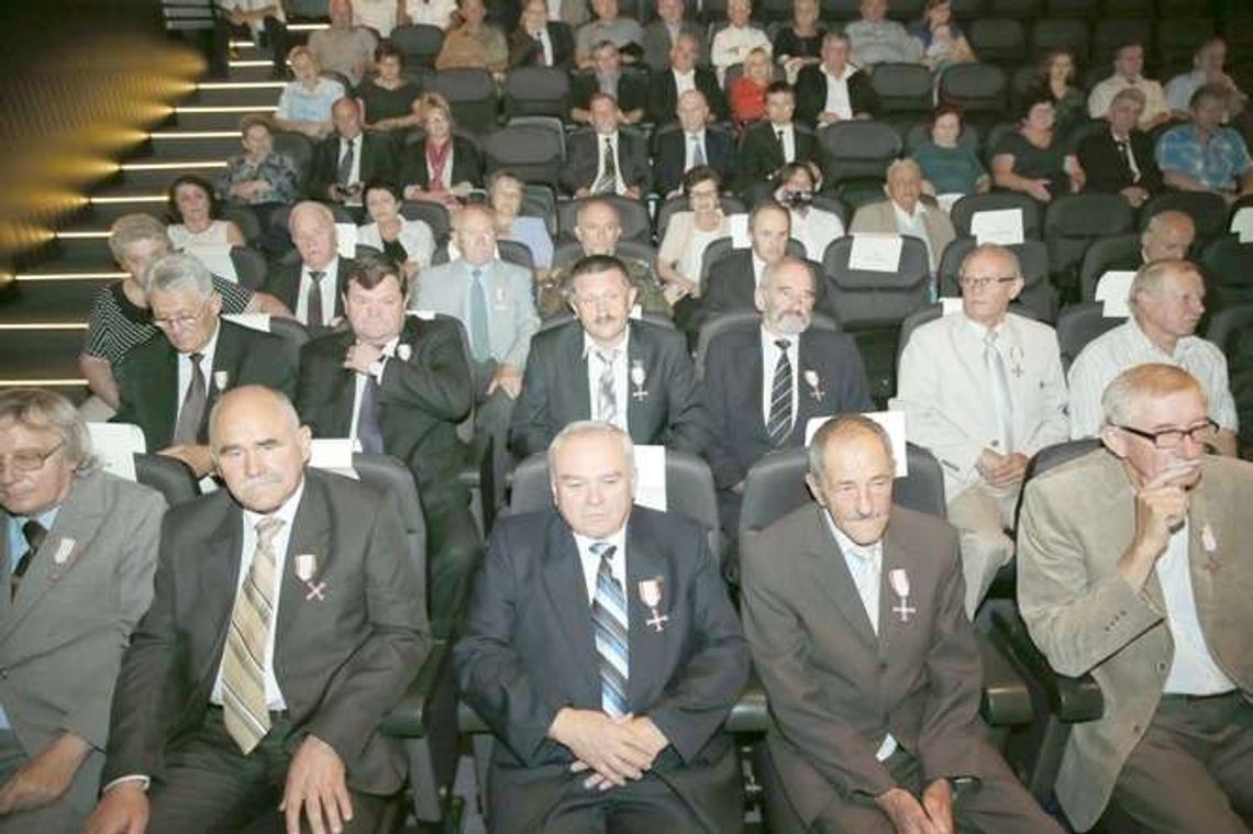 Zawdzięczamy im wolność. Krzyże Wolności i Solidarności wręczone Zawdzięczamy im wolność. Krzyże Wolności i Solidarności wręczone