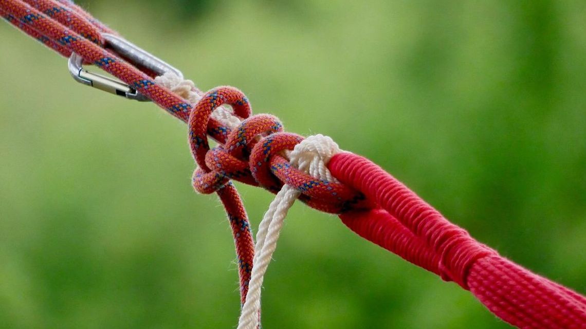 Zawiesia linowe – bezpieczne rozwiązanie do transportu ciężkich ładunków