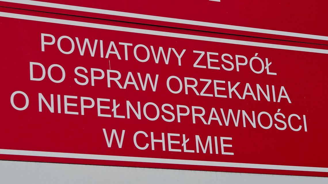 Zawieszenie tylko na chwilę. Środki się znalazły, komisje znów zasiądą