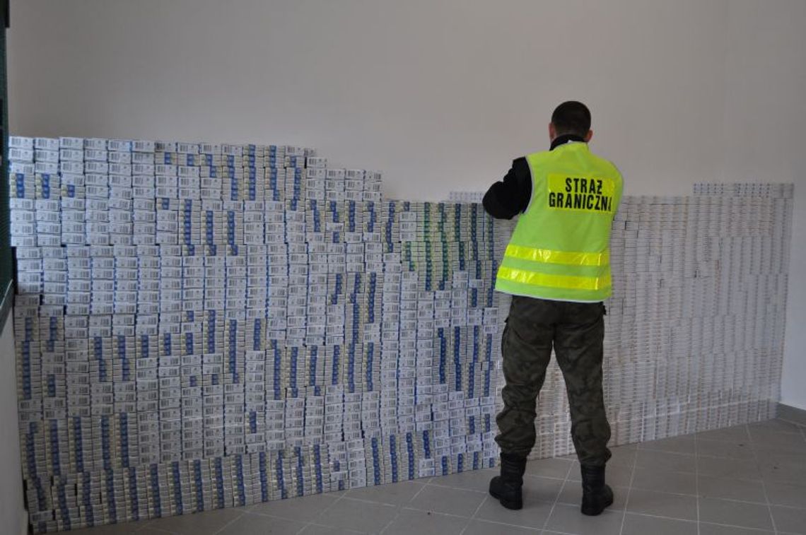 Zbereże. Przemytnicy porzucili samochód z towarem wartym 600 tys. zł