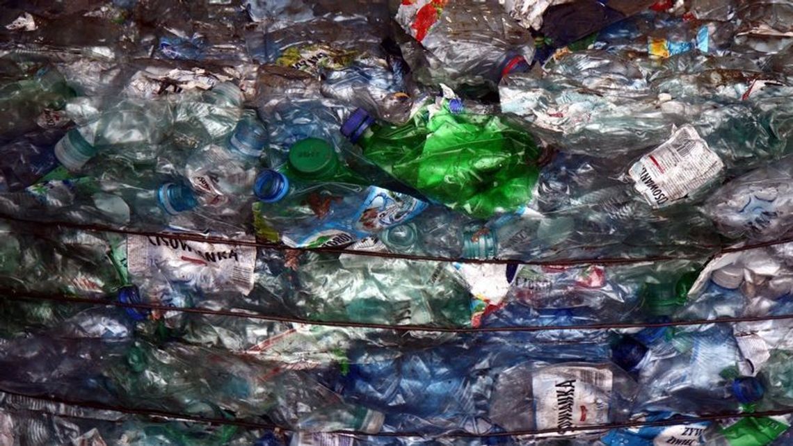 Zbieraj folię i złom, zakładaj kompostownik, mniej zapłacisz za odbiór śmieci