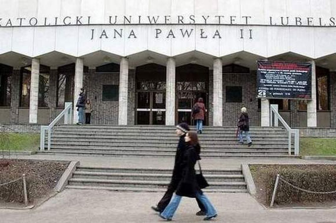 Zdawalność na aplikacje prawnicze: Absolwenci KUL w czołówce (tabele) Zdawalność na aplikacje prawnicze: Absolwenci KUL w czołówce (tabele)