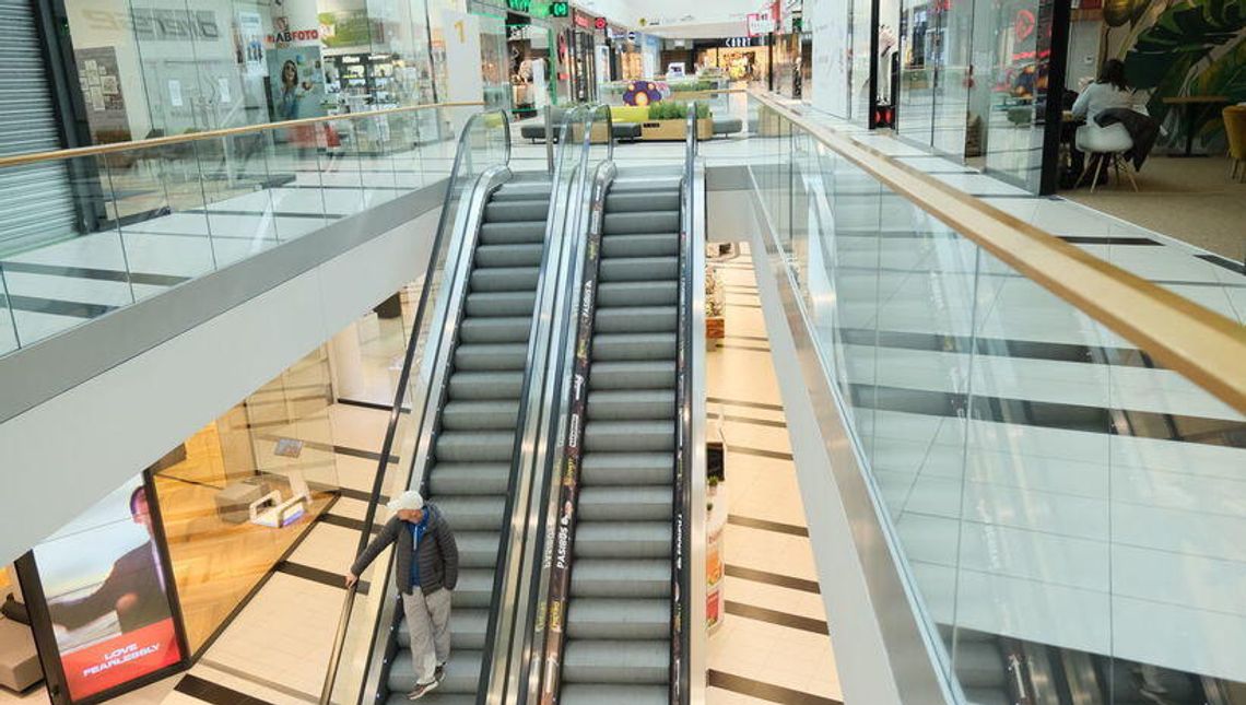 Zdejmowanie obostrzeń. Najpierw branże zamknięte najdłużej