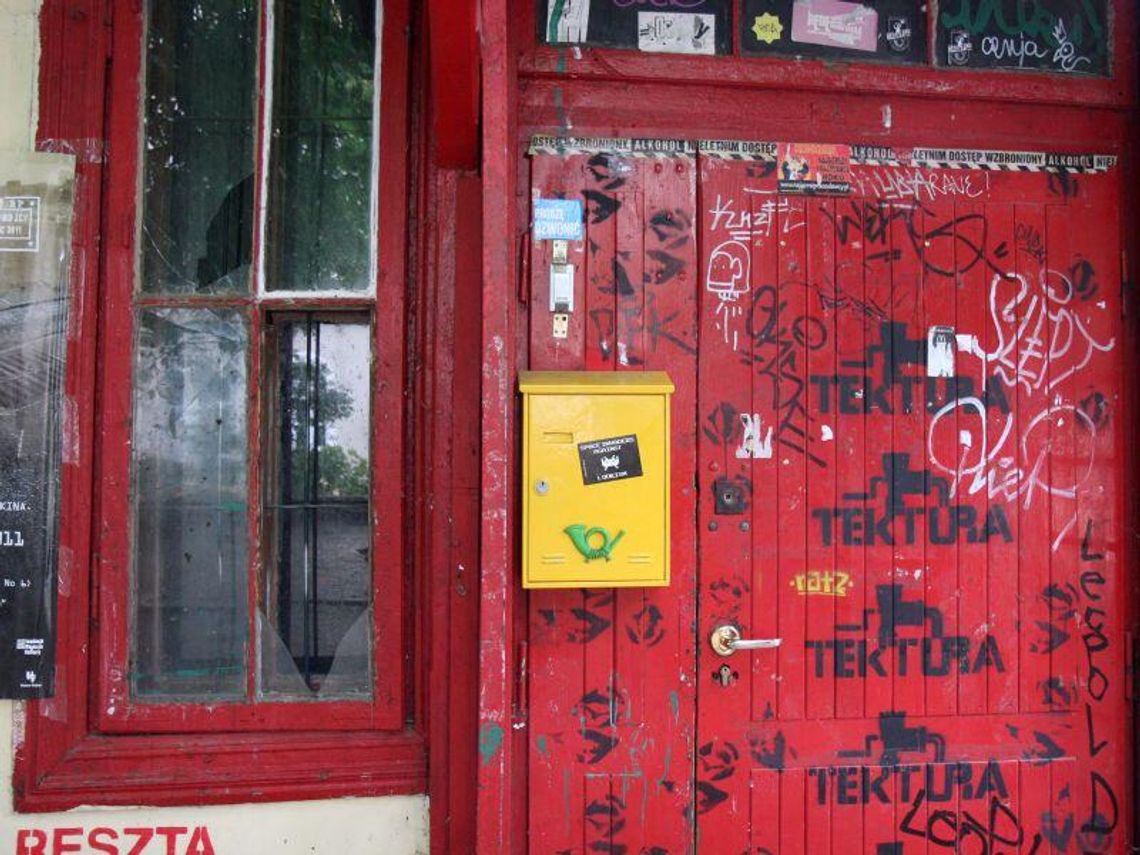 Zdemolowali klub Tektura przy ul. Wieniawskiej Zdemolowali klub Tektura przy ul. Wieniawskiej
