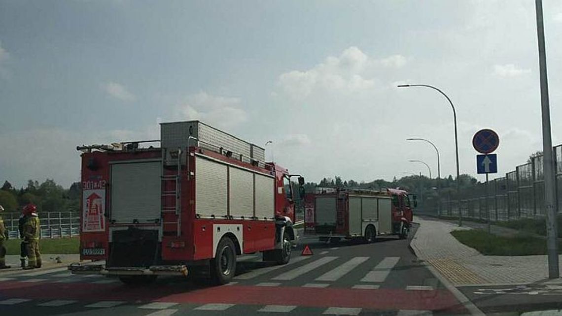 Zderzenie BMW i opla. Jedna osoba poszkodowana [ZDJĘCIA]