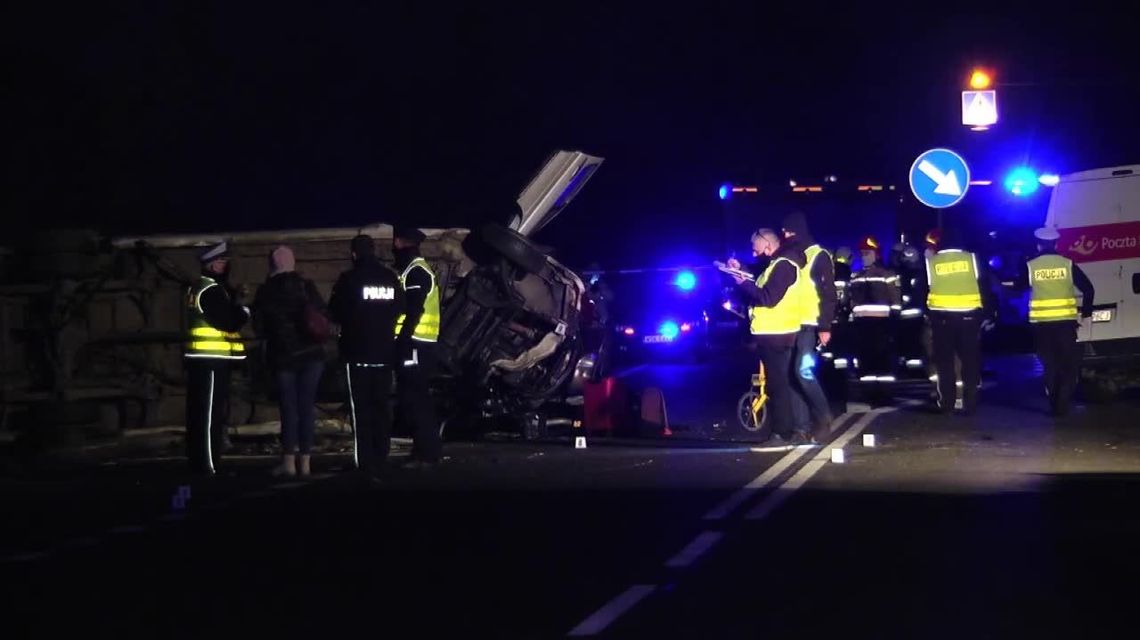 Zderzenie dwóch busów: zginęły dwie osoby, siedem jest rannych