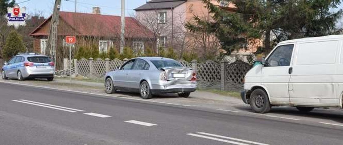 Zderzenie dwóch volkswagenów na "krajowej 19". Jedna osoba w szpitalu 