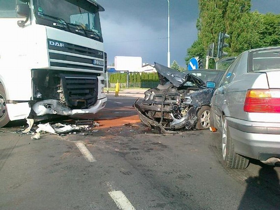 Zderzenie trzech samochodów w Lublinie: Są ranni