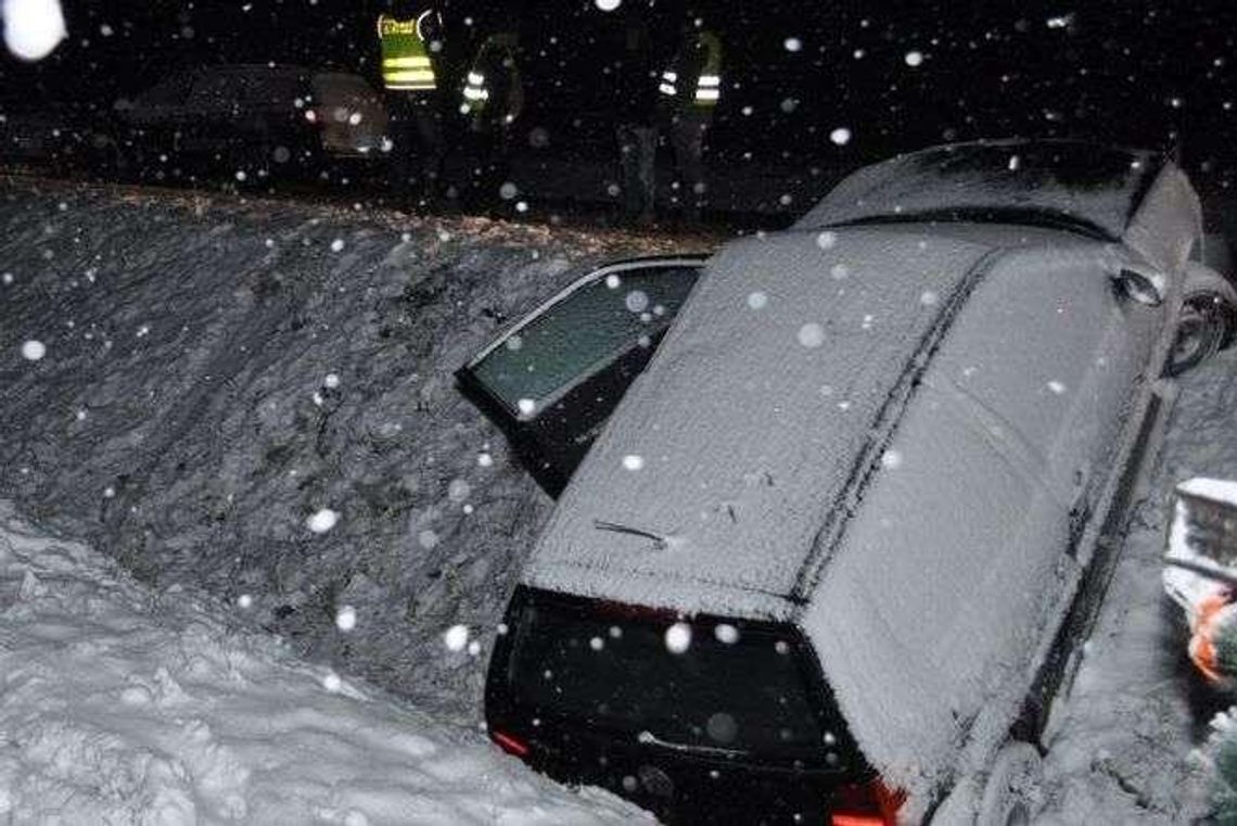 Zderzenie trzech volkswagenów. Trzy osoby ranne 