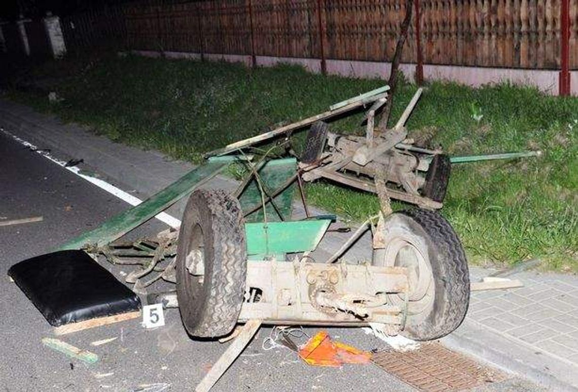 Zderzył się z furmanką i uciekł. Wpadł, bo zgubił tablicę