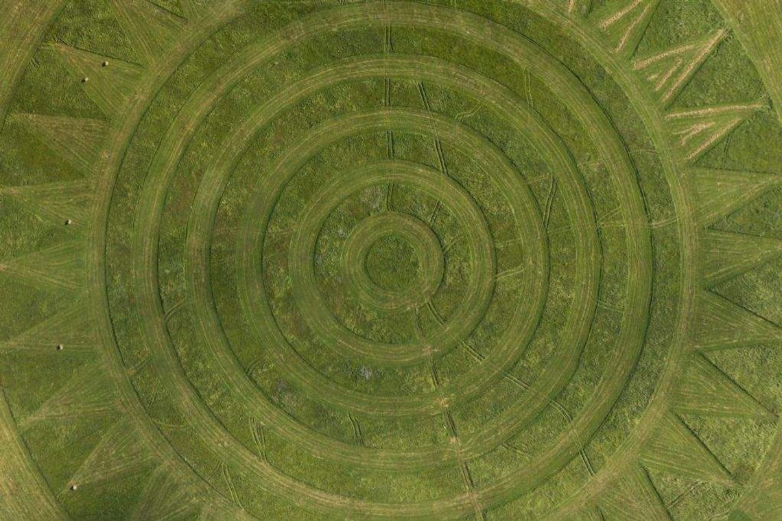 Zdjęcia landartów  w lubelskim Ratuszu