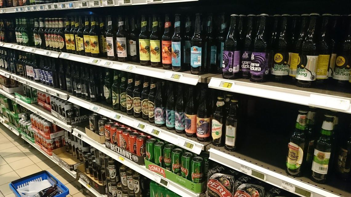 Zdrożeje alkohol i papierosy. Rząd podnosi akcyzę