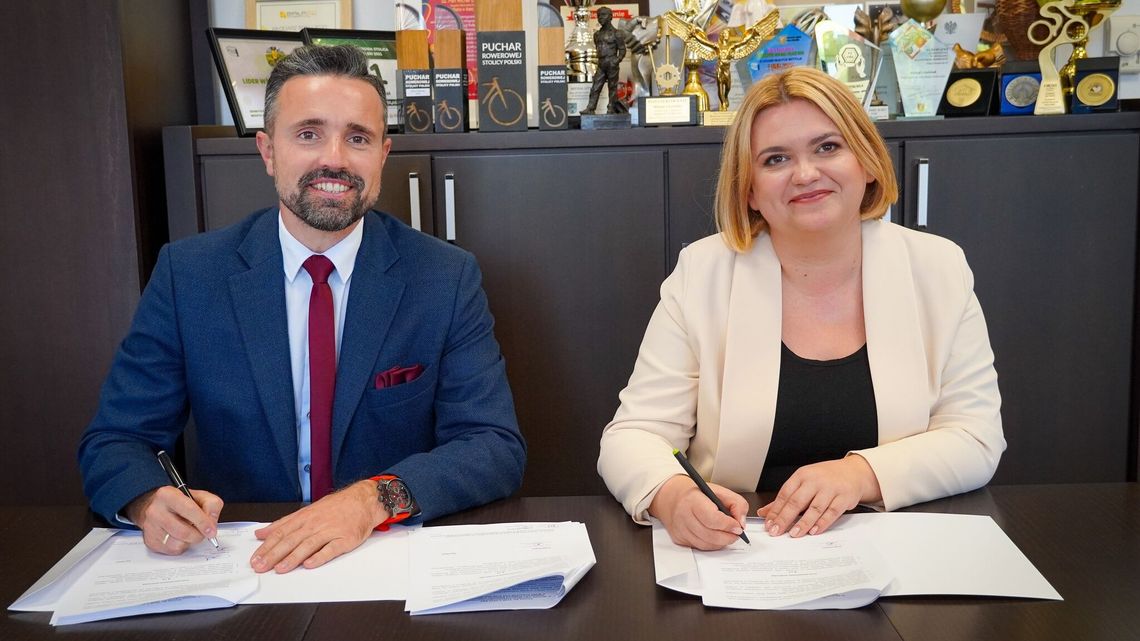 Ze Wspólnego Świata do biblioteki. Nowa pani dyrektor Ze Wspólnego Świata do biblioteki. Nowa pani dyrektor