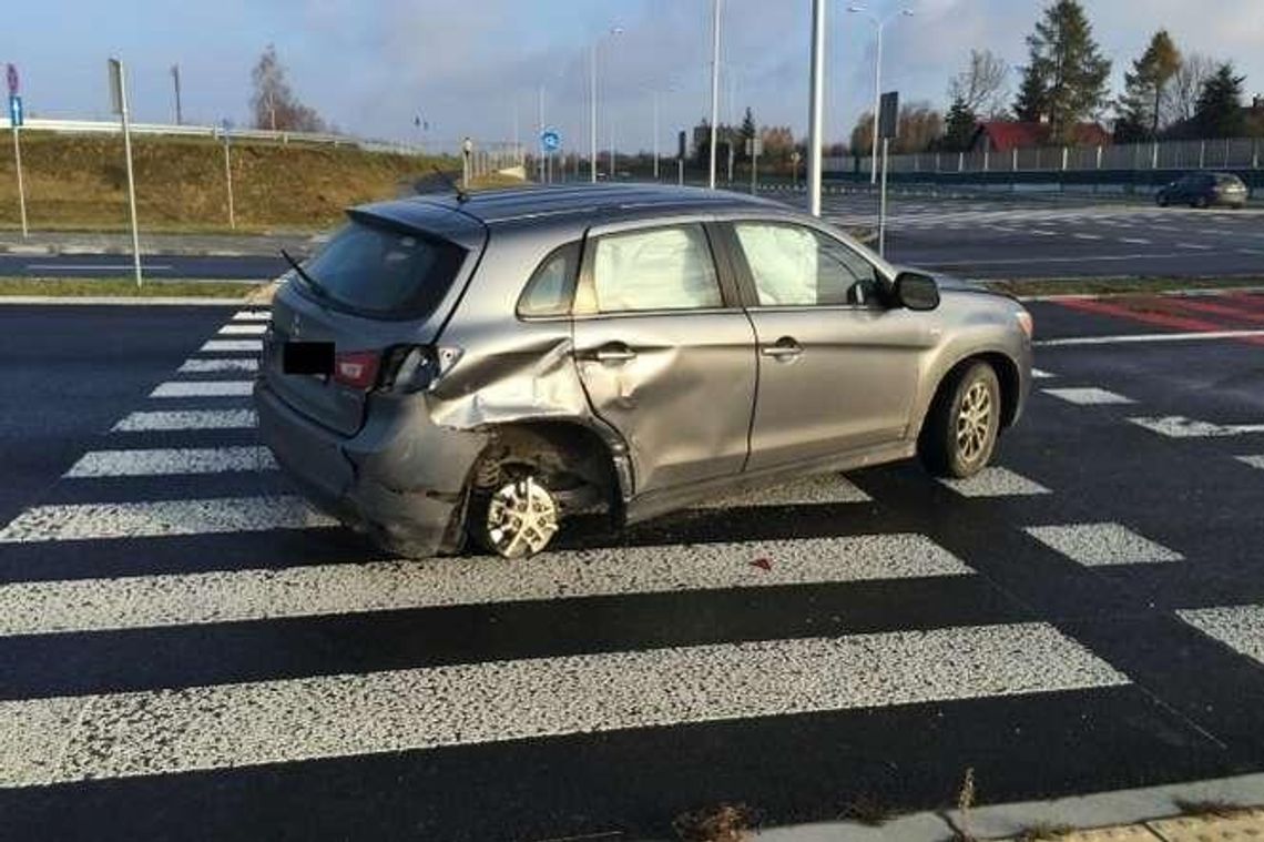 Zelwerowicza: Kierowca nie zatrzymał się przed "stopem". 10-latka i 15-latek w szpitalu Zelwerowicza: Kierowca nie zatrzymał się przed "stopem". 10-latka i 15-latek w szpitalu