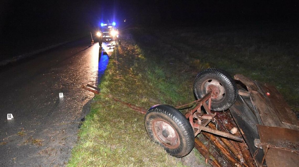 Zginął przygnieciony przez wóz z drewnem. Traktorzysta był pijany
