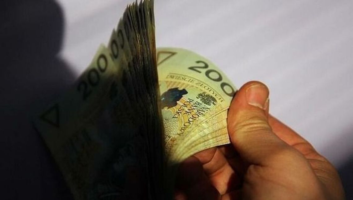 Zgubił portfel z pieniędzmi i dokumentami i zgubę odzyskał. Dzięki 19-latkowi