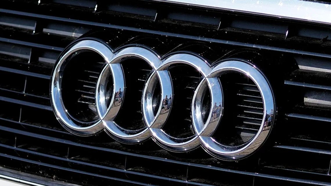 Zgubili policję, ale porzucili audi. To był ich błąd