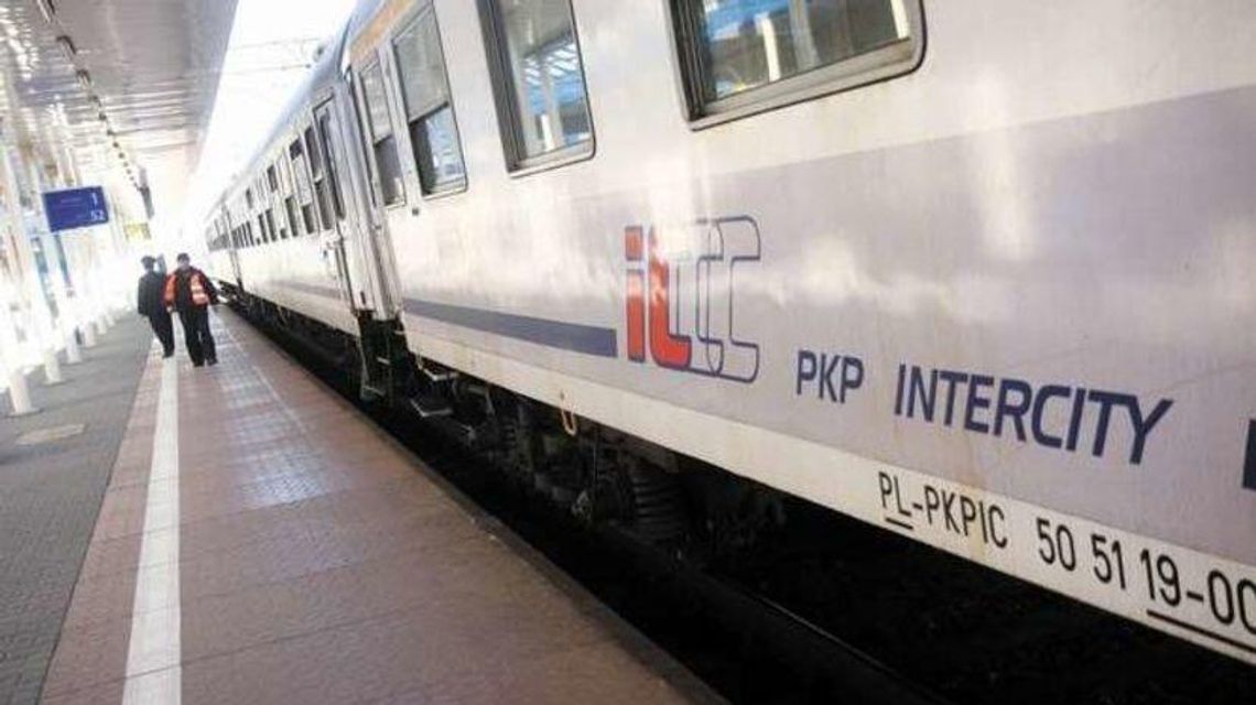 Zima utrudnia ruch pociągów. Największe opóźnienie z Wrocławia do Lublina
