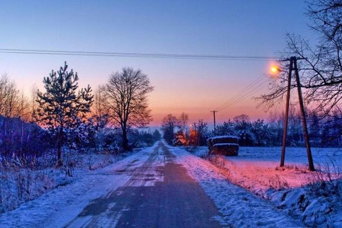 Zima za miastem w pięknych barwach (zdjęcia)