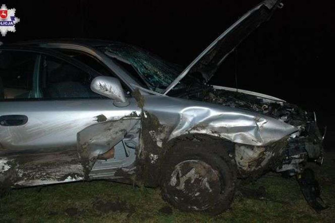 Zjechał do rowu. Był pijany i nie miał prawa jazdy 