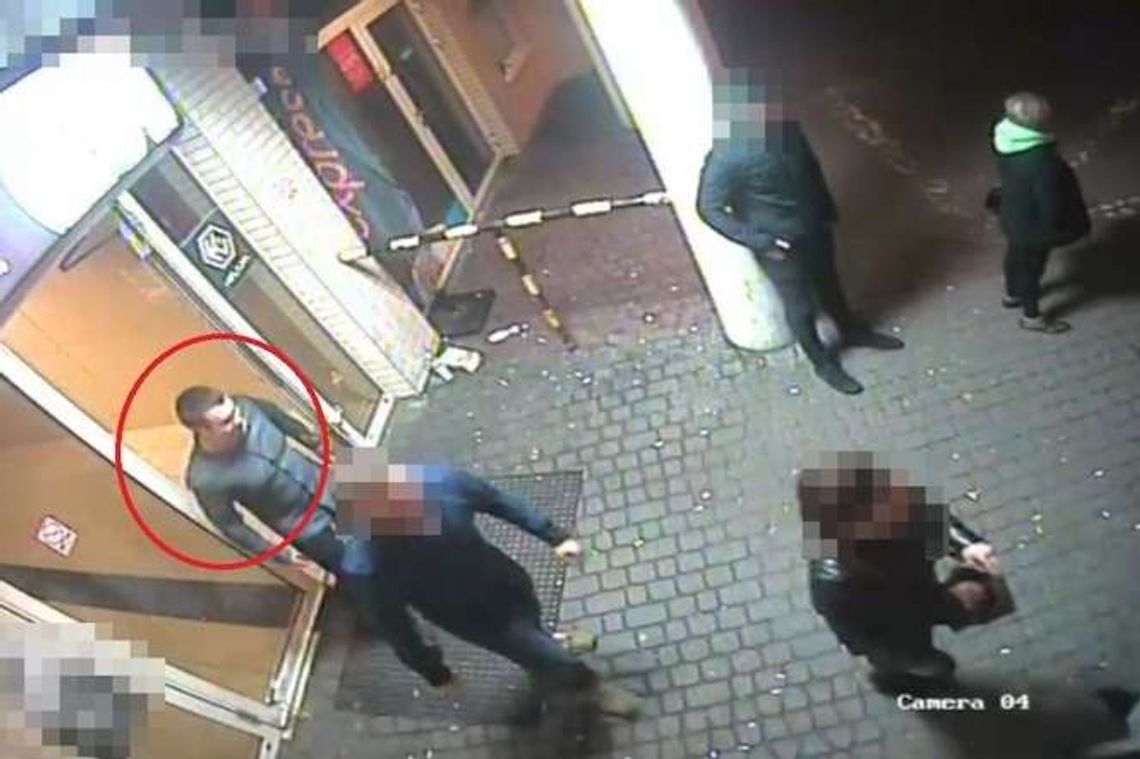 Złamana szczęka pod klubem w centrum Lublina. Napastnik chciał się popisać? [wideo]