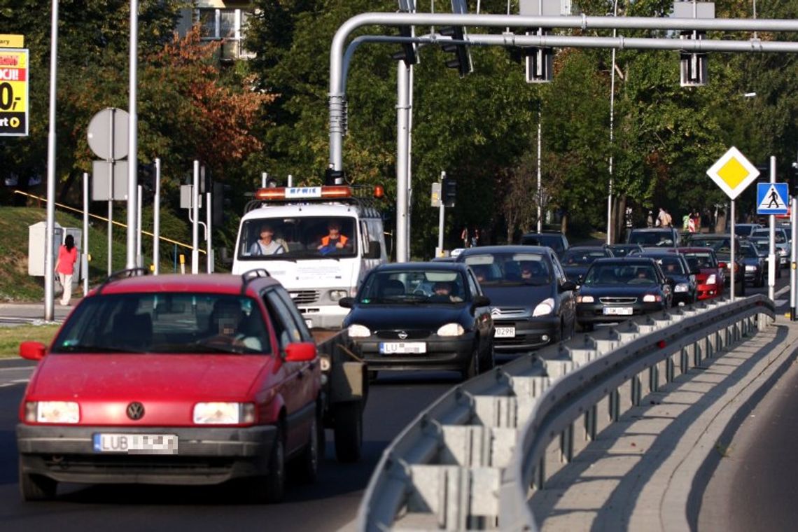 Źle ustawione światła korkują ulice w Lublinie Źle ustawione światła korkują ulice w Lublinie