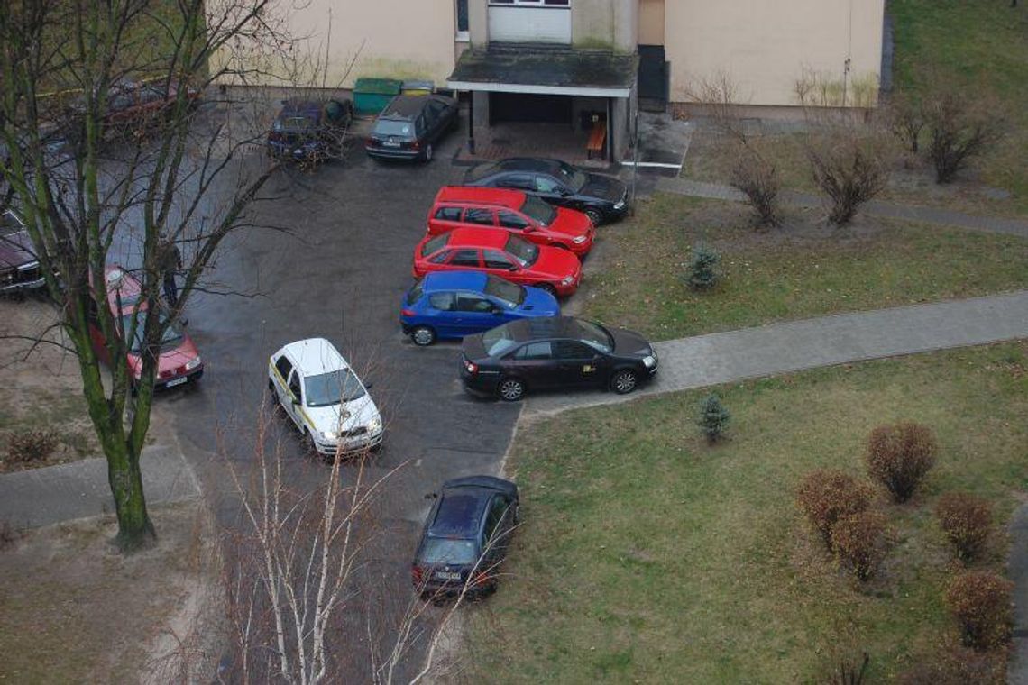 Źle zaparkował, ale mu się upiekło. Nie pomogła Straż Miejska