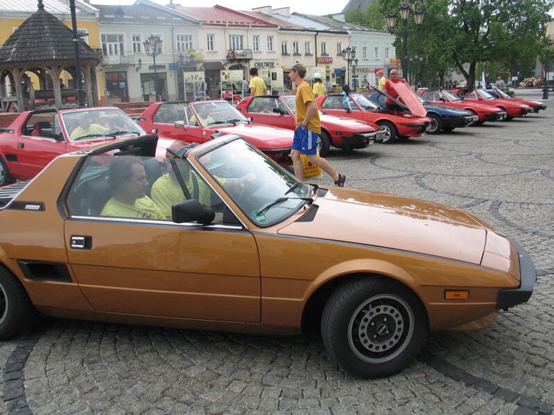 Zlot fiatów x1/9 bertone w Chełmie Zlot fiatów x1/9 bertone w Chełmie