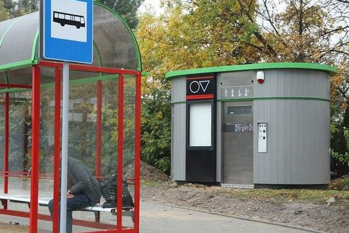 Złotówka za kwadrans w miejskim wc w Lublinie Złotówka za kwadrans w miejskim wc w Lublinie