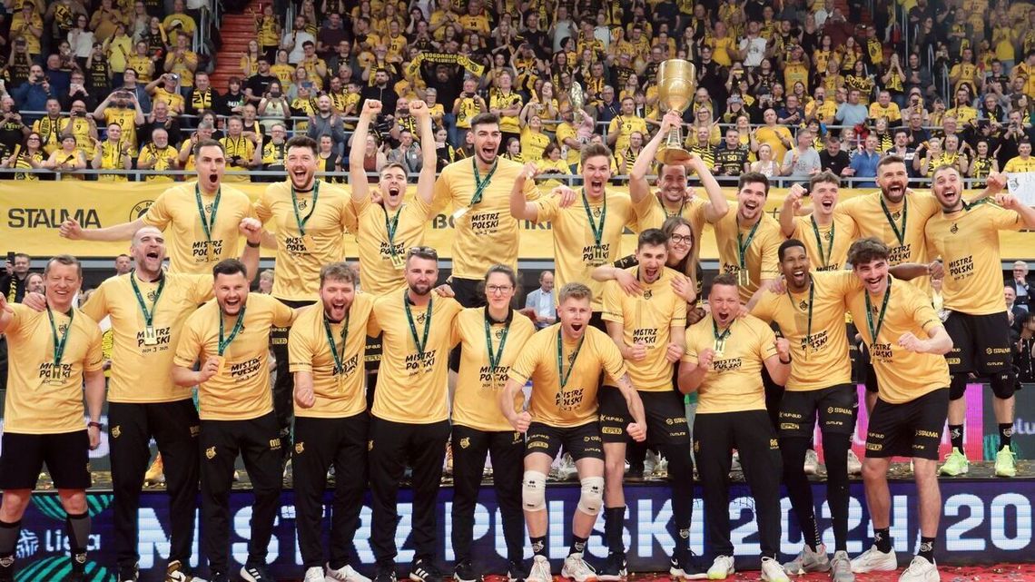 Złoty sezon Bogdanki LUK Lublin na wyciągnięcie ręki. Zobacz puchar z bliska