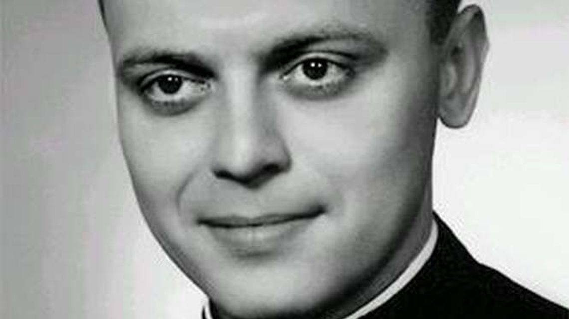 Zmarł ks. Krzysztof Piotr Kwiatkowski z parafii pw. św. Agnieszki w Lublinie Zmarł ks. Krzysztof Piotr Kwiatkowski z parafii pw. św. Agnieszki w Lublinie