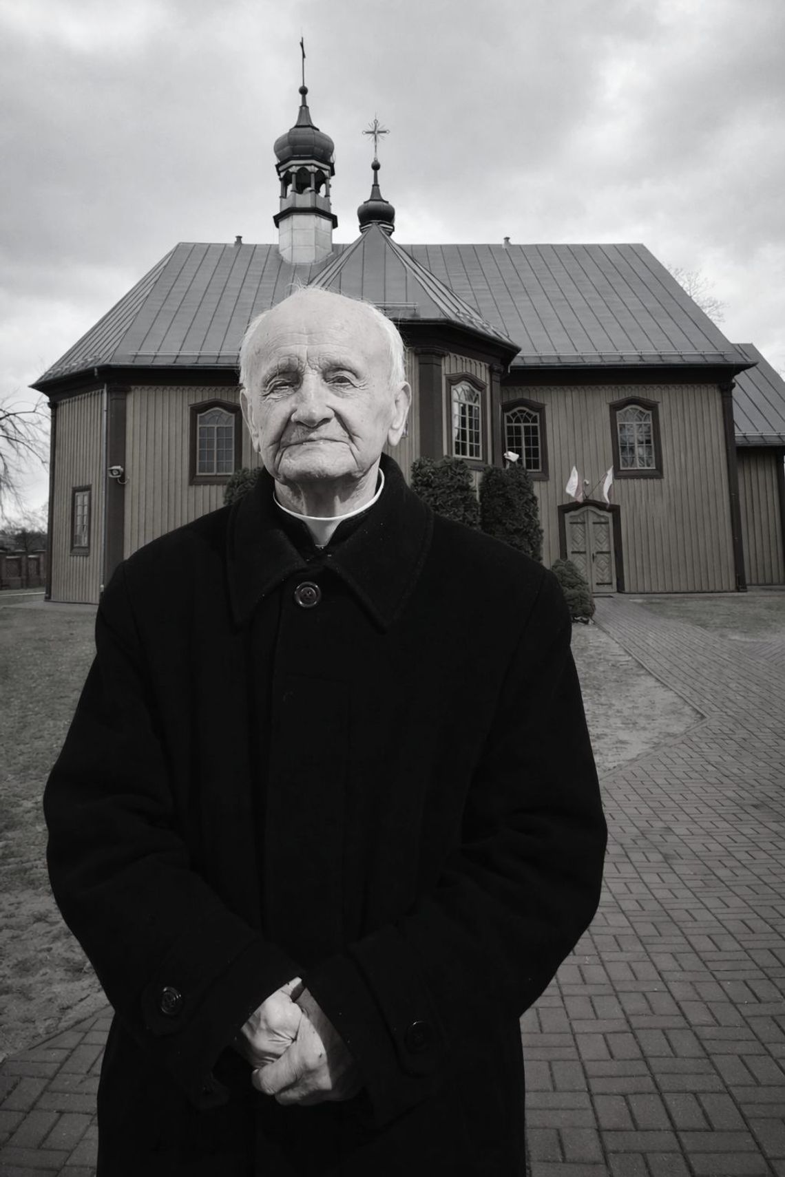 Zmarł ks. Stanisław Grochowski, wieloletni proboszcz parafii w Firleju