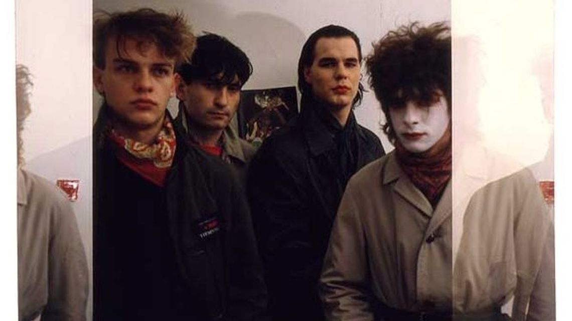 Zmarł muzyk i wokalista legendarnego zespołu Siekiera z Puław Zmarł muzyk i wokalista legendarnego zespołu Siekiera z Puław