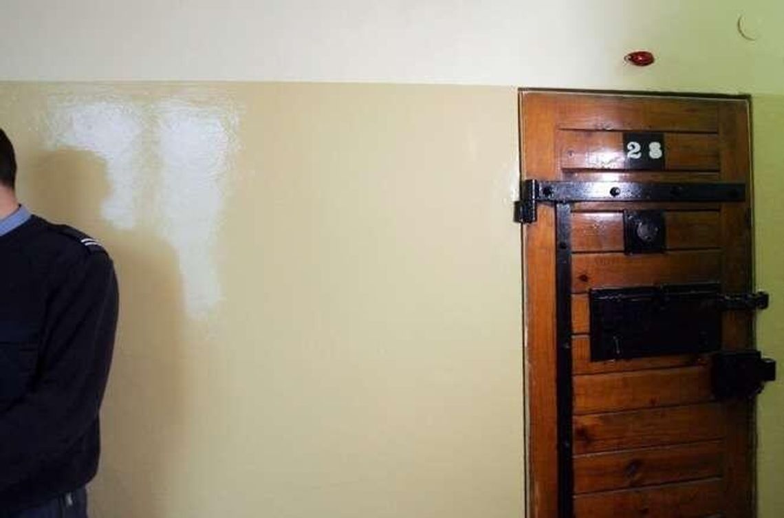 Zmarł w celi, bo uznali, że jest pijany. Zostawił żonę i sześcioro dzieci