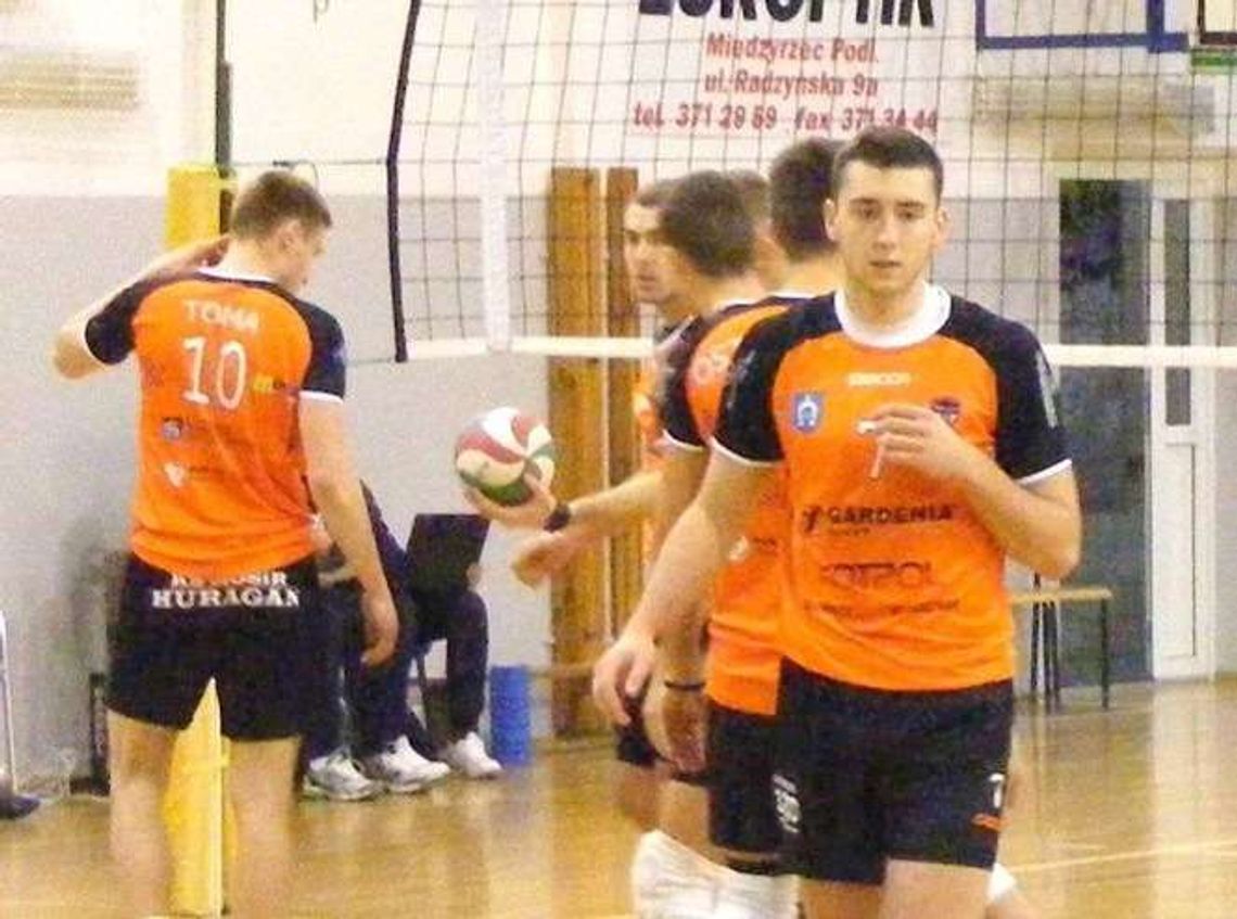 Zmarnowali szansę, Huragan Międzyrzec Podlaski – UMKS MOS Wola Warszawa 2:3 Zmarnowali szansę, Huragan Międzyrzec Podlaski – UMKS MOS Wola Warszawa 2:3